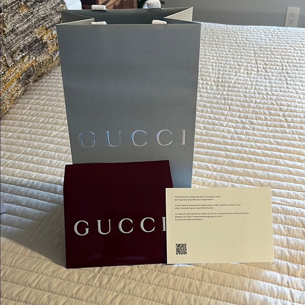 Gucci Gift Bag and Card Set